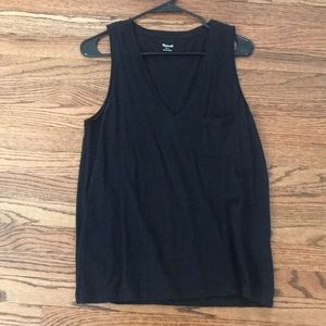 Madewell v neck tank with pocket